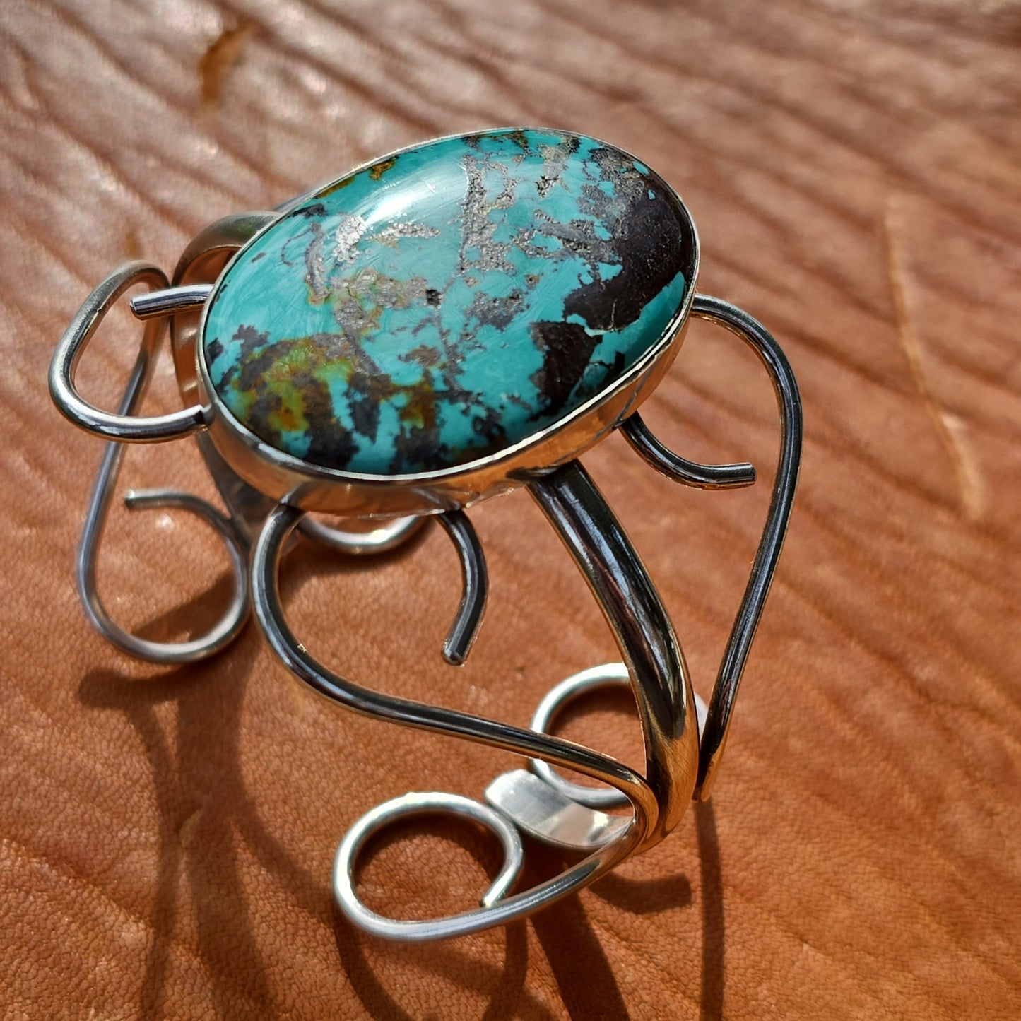 SUNGATE Cuff Bracelet - (size L) Hubei Turquoise in All Sterling Silver