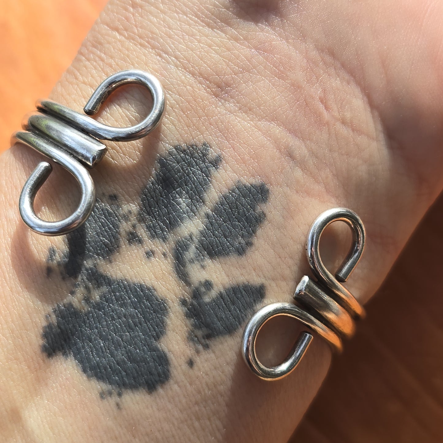 x THAW Cuff Bracelet - (size M) Oregon Stinking Water Plume Agate and Rose Cut Zircon in Fine and Sterling Silver