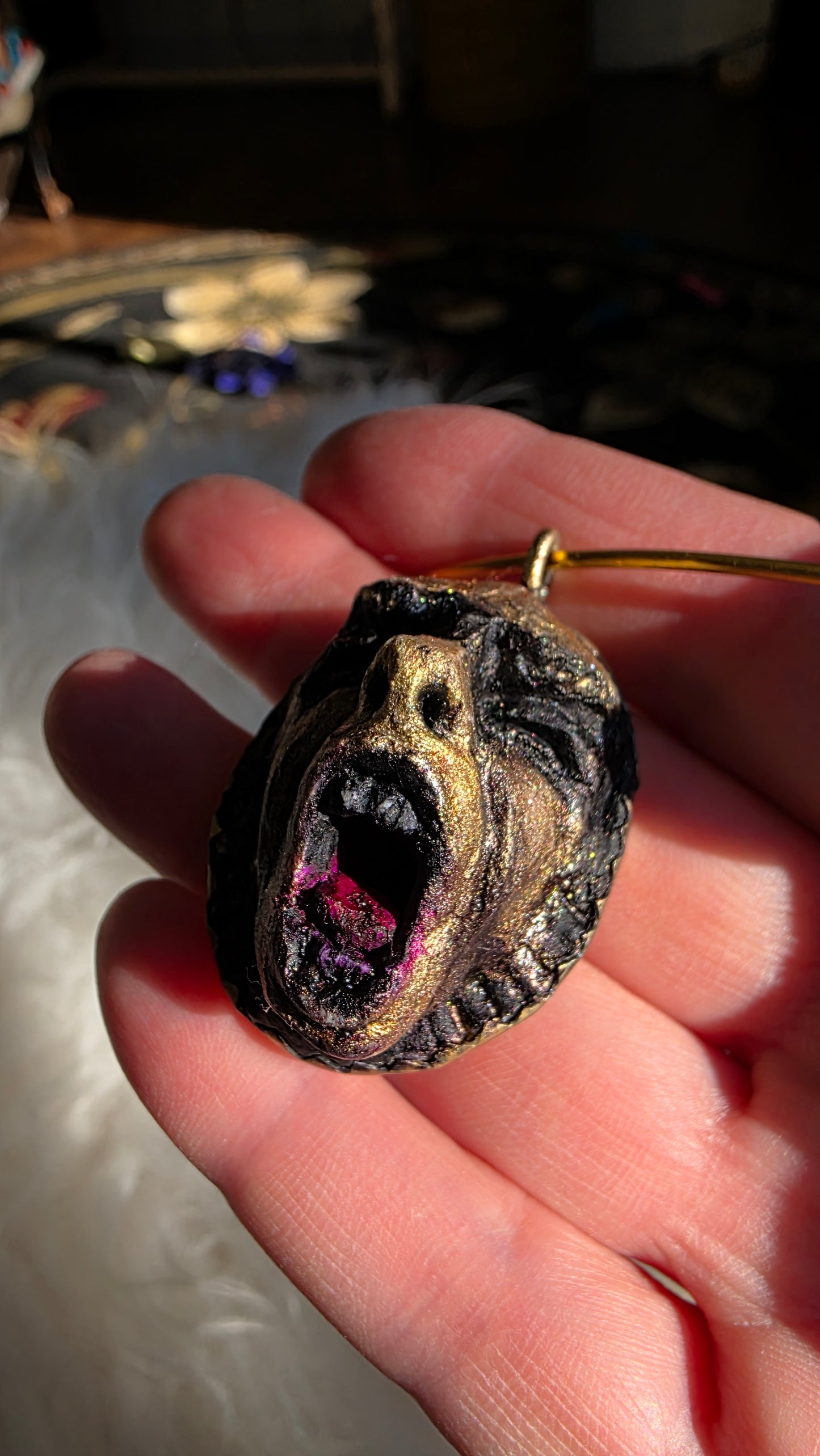 Talisman Guardian: SCREAMING Mood Necklace - Jeweler's Brass