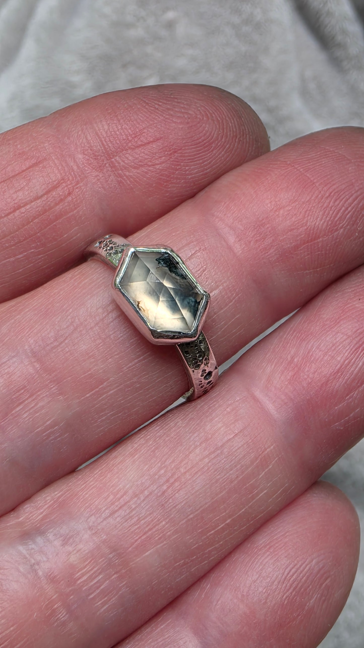 HEX Ring - (size 7.5) Moss Plume Agate in All Sterling Silver