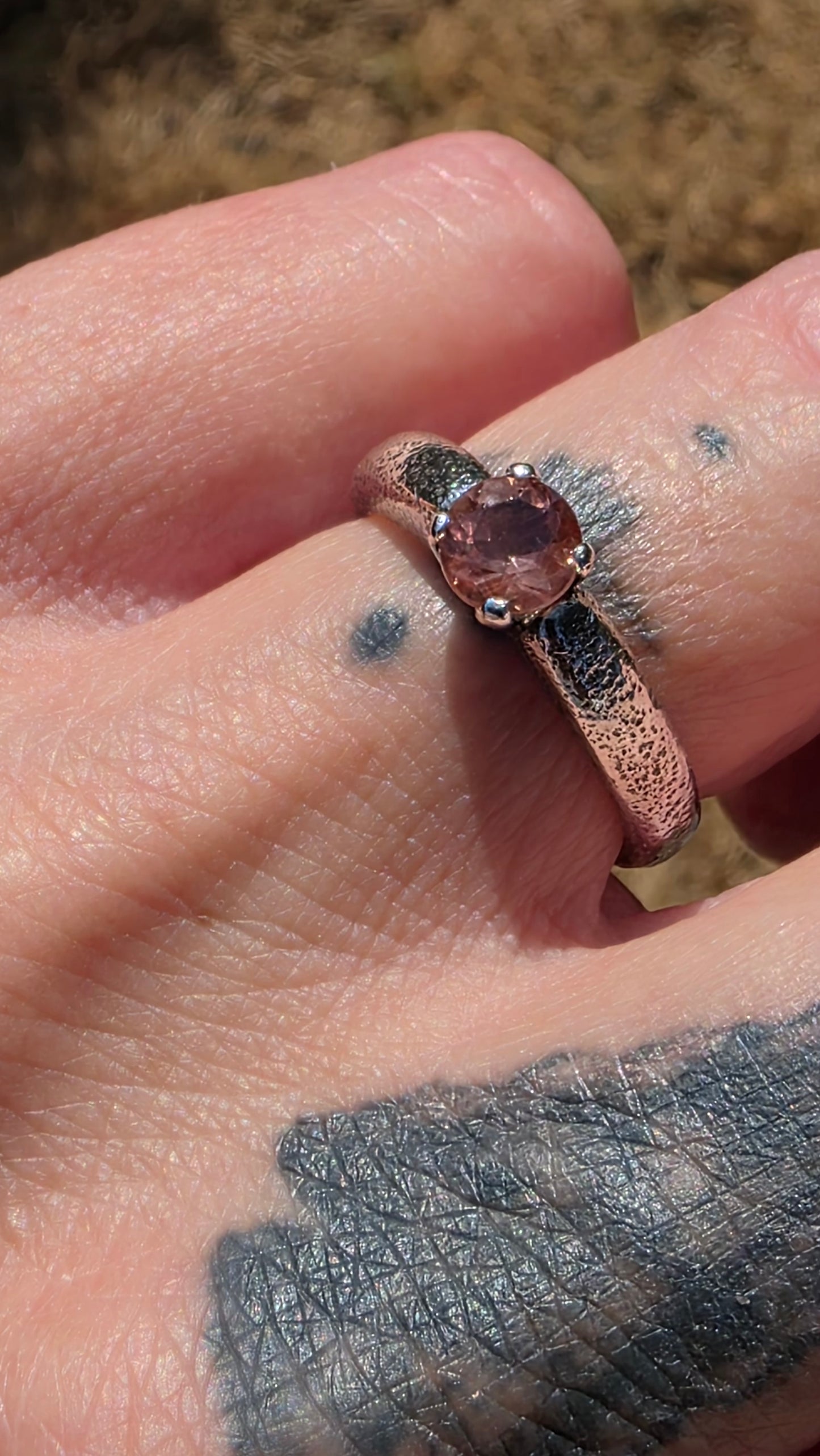 OREGON SUN Ring - (size 8) Oregon Sunstone in All Sterling Silver